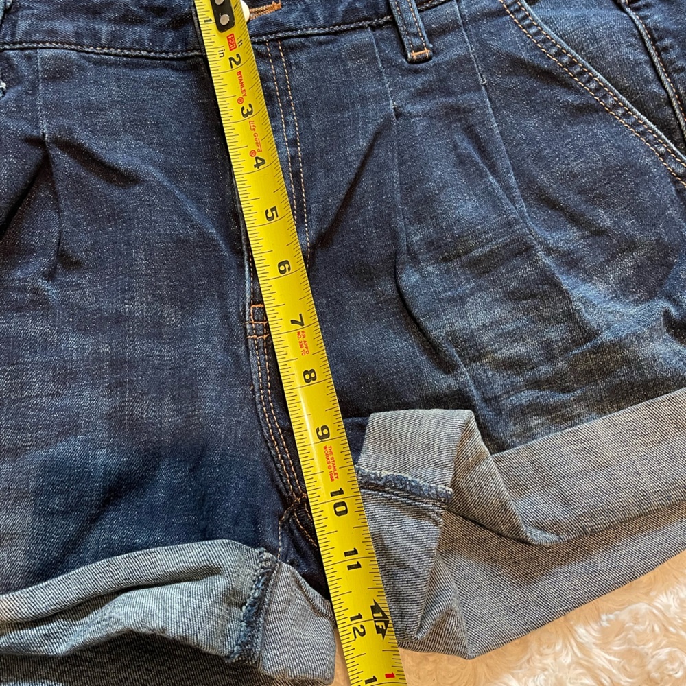 Y2K GAP Denim Cuffed Jean Summer Shorts Old Money Sz 31/12 - Picture 8 of 8